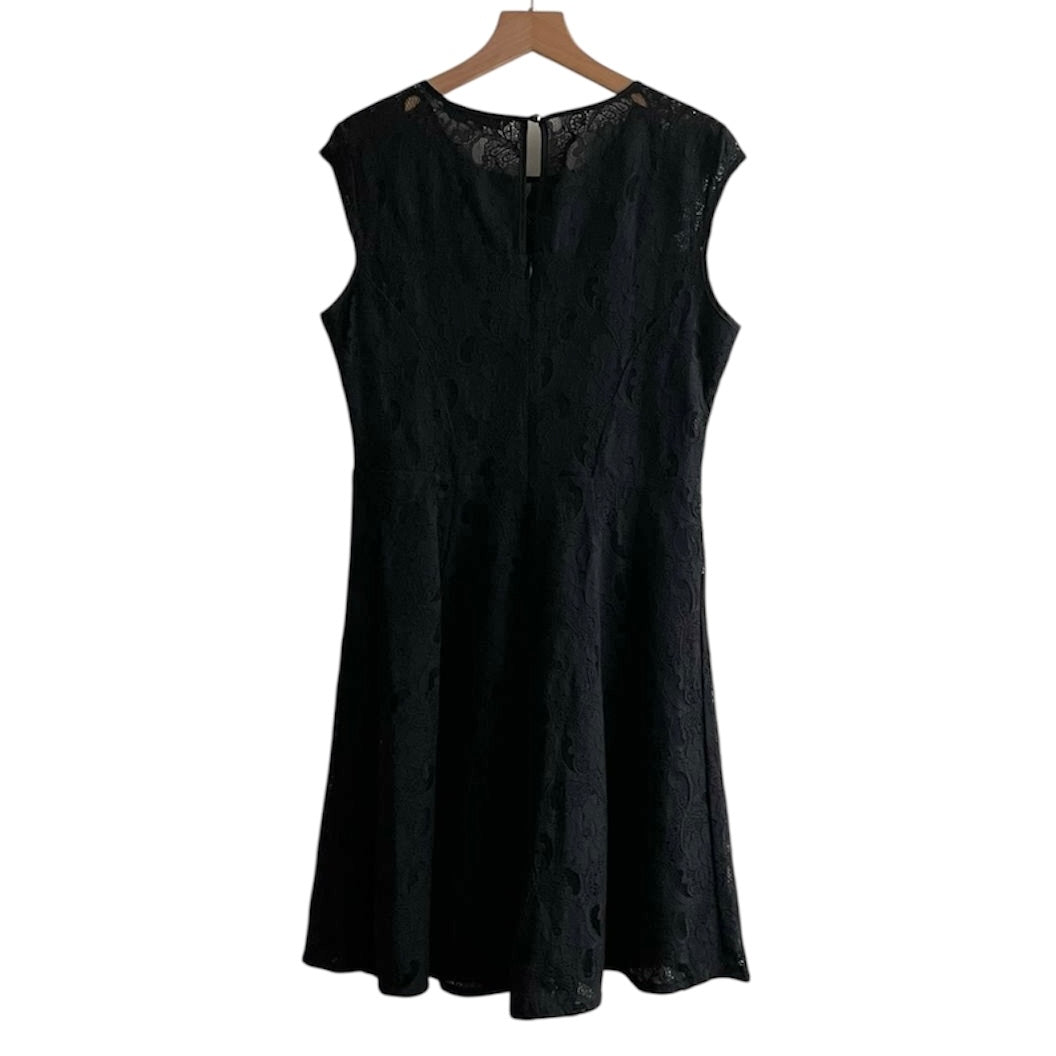 Vestido corto negro encaje Menta y Chocolate - Talla M