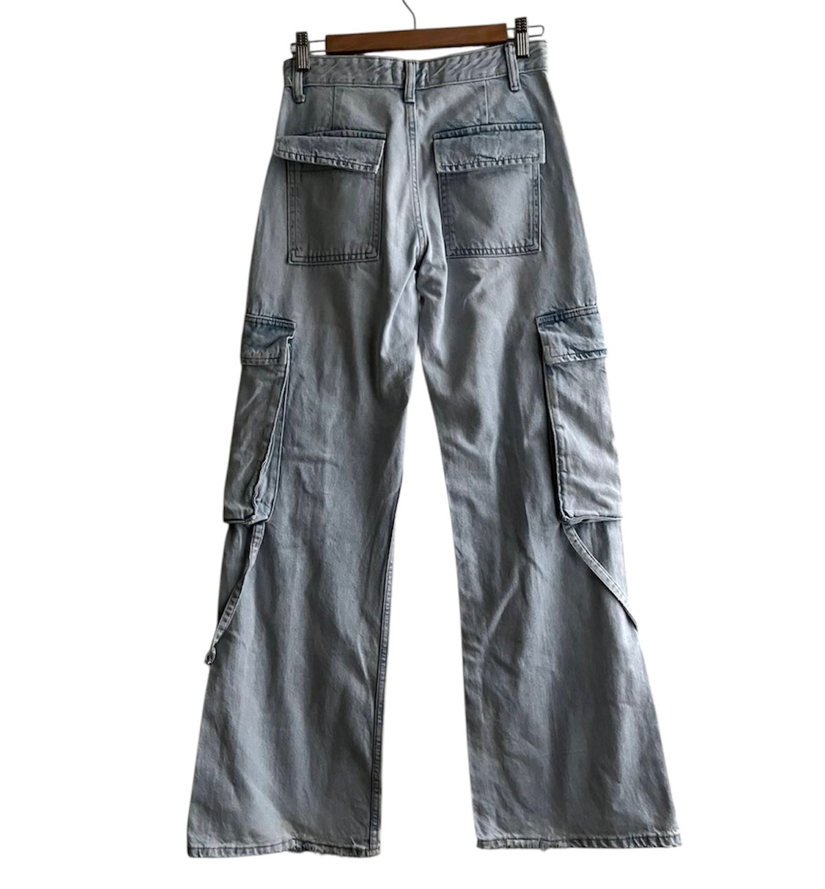 Jean cargo celeste Zara - Talla 22