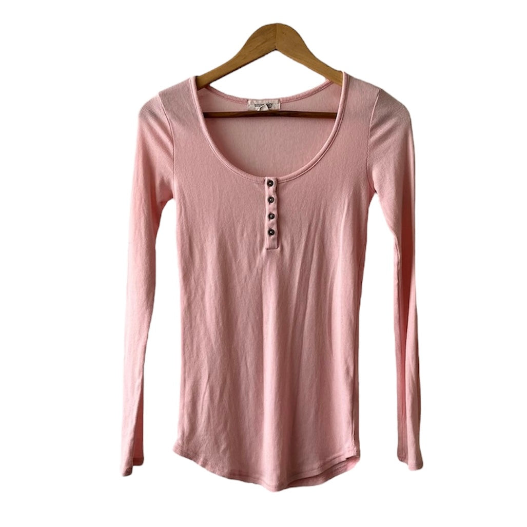 Polo rosado manga larga university club- Talla S