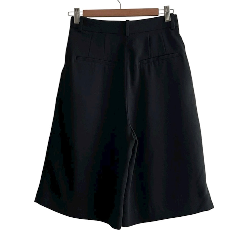 Short Bermuda negra H&M - Talla 26