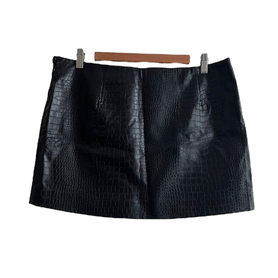 Falda cuerina negra nueva con etiqueta Mango - Talla L