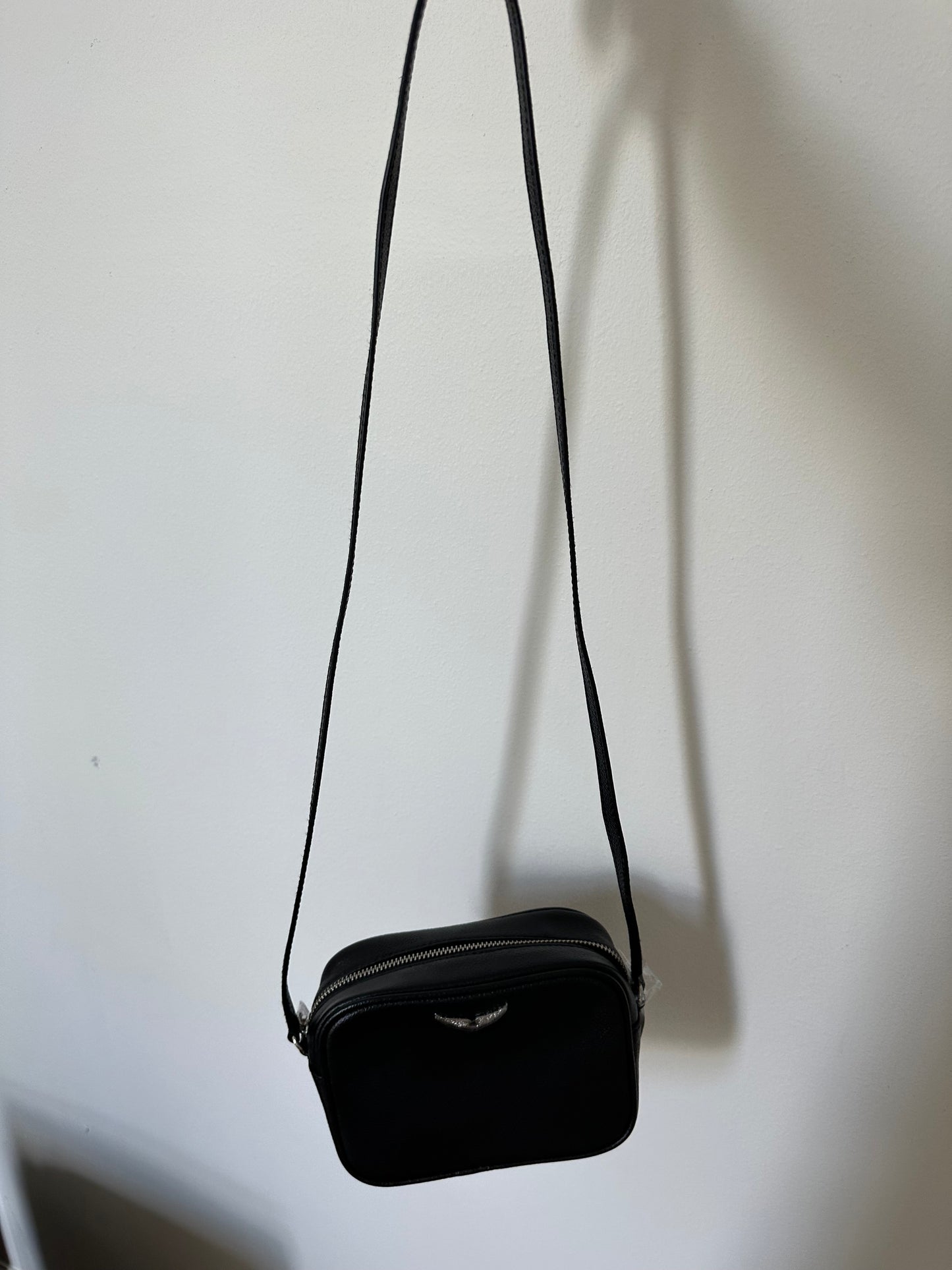 Cartera Zadig & Voltaire negra de cuero de asa larga con guardapolvo