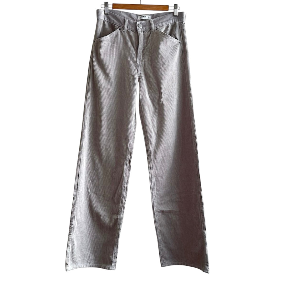 Pantalón corduroy beige Pull & Bear - Talla 26