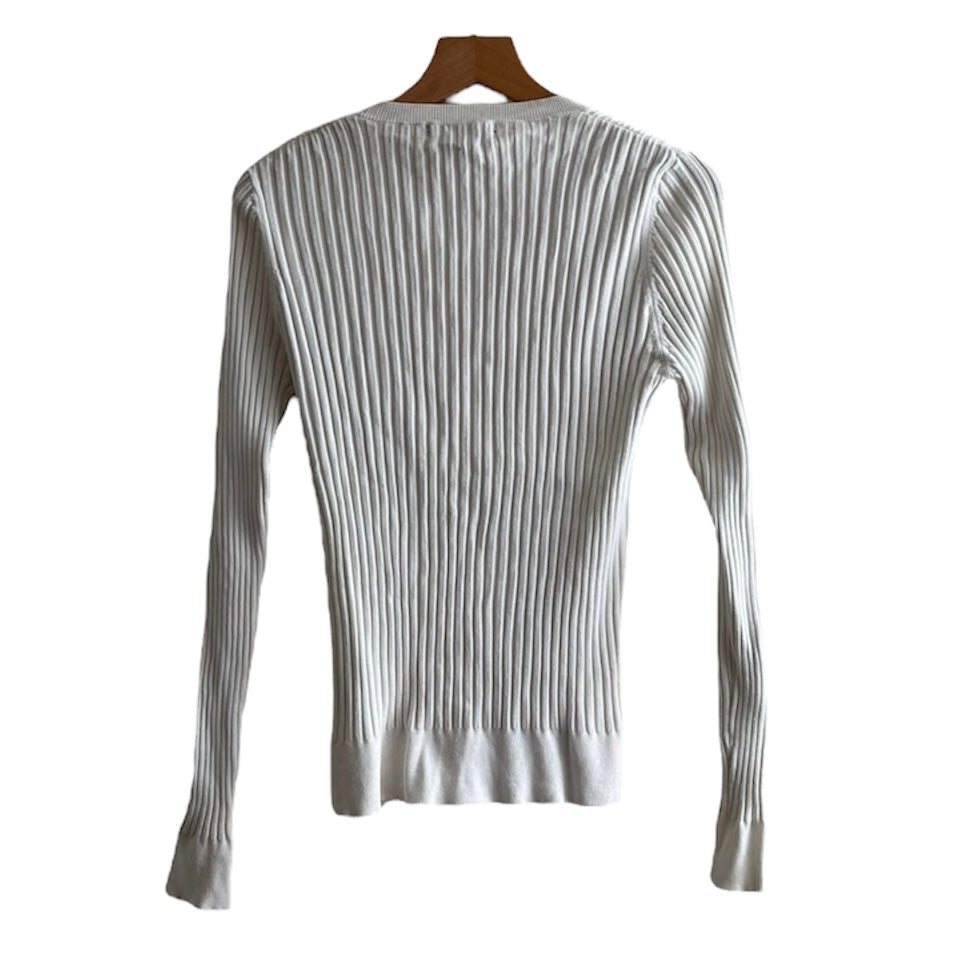 Chompa blanca cardigan Basement - Talla M
