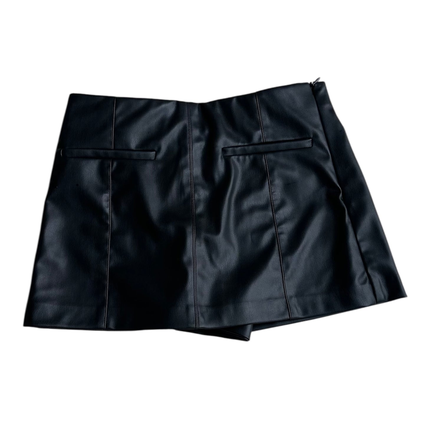 Falda short cuerina Zara - Talla S