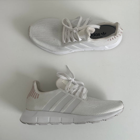 Zapatillas deportivas blancas Adidas - Talla 40