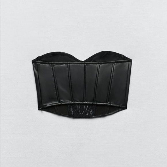 Top cuero y encaje negro Zara - Talla S