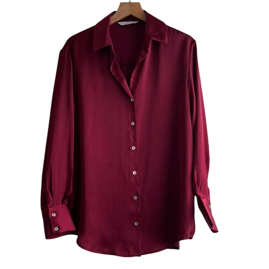 Blusa manga larga satin burgundy Stradivarius- Talla XS
