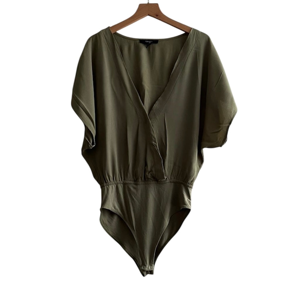 Body manga corta verde Forever 21 - Talla M