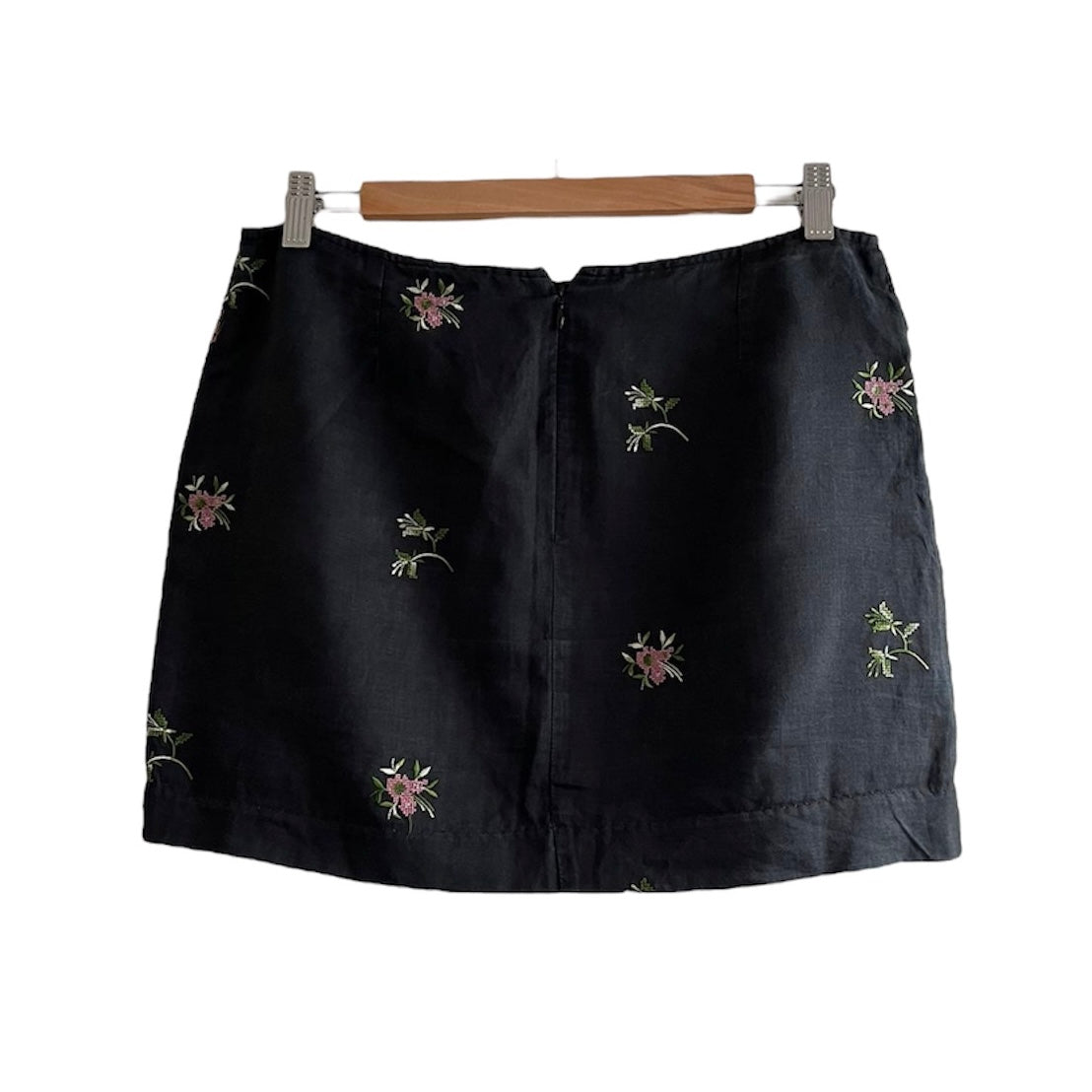 Falda corta azul oscuro flores  - Talla M