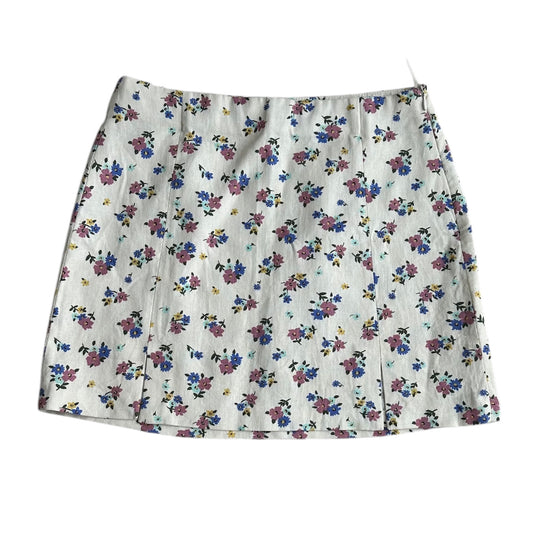 Falda corta crema con flores Zara - Talla S