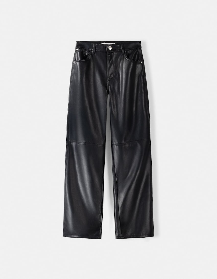 Pantalón cuerina negro Bershka - Talla S