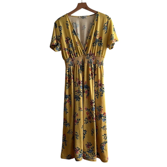 Vestido amarillo con flores Pull & Bear - Talla M