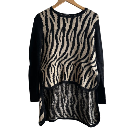 Chompa negra y blanca animal print - Talla S