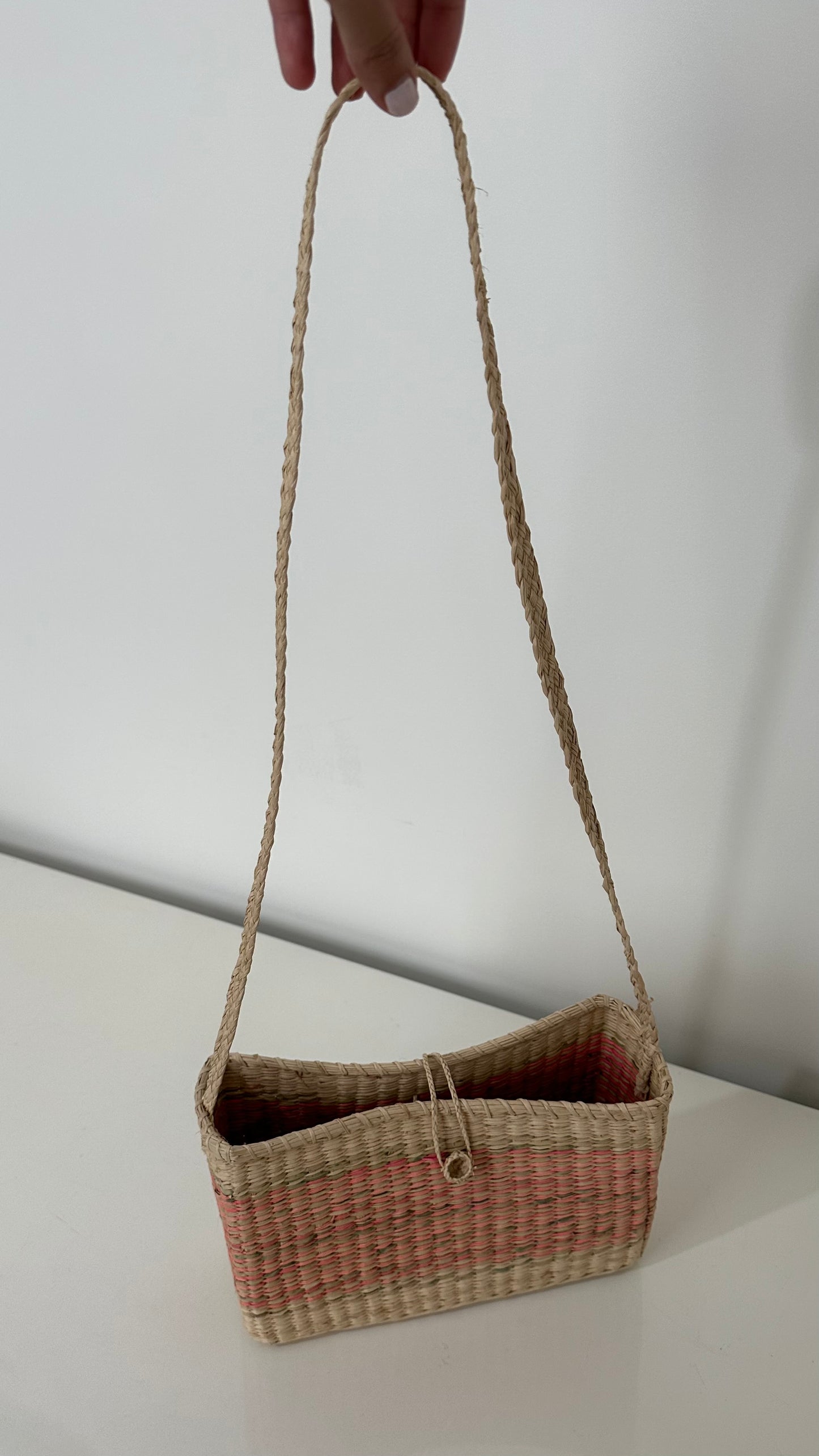 Cartera paja pequeña cuadrada