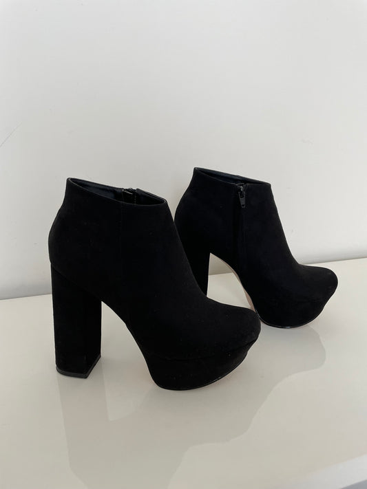 Botas negras tacos- Talla 39