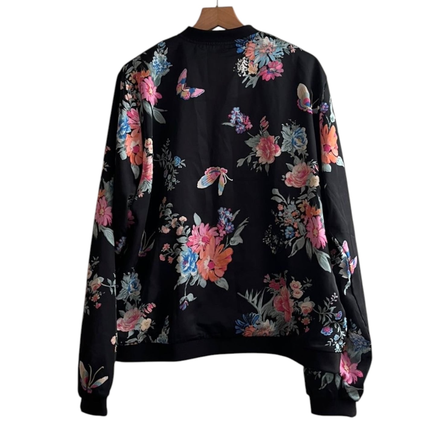 Casaca bomber negra flores - Talla L