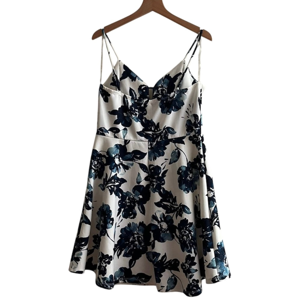 Vestido corto blanco flores azules - Talla M