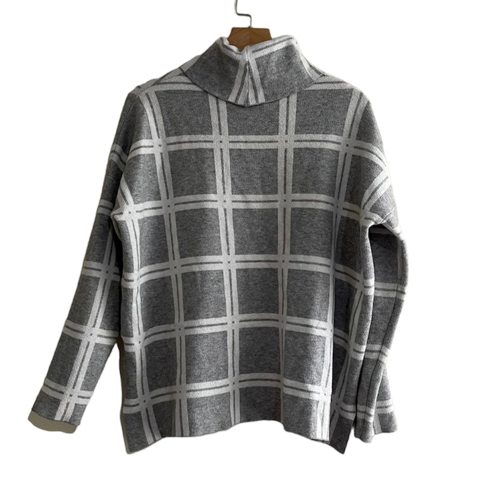 Chompa gris cuadros cuello alto Basement - Talla M