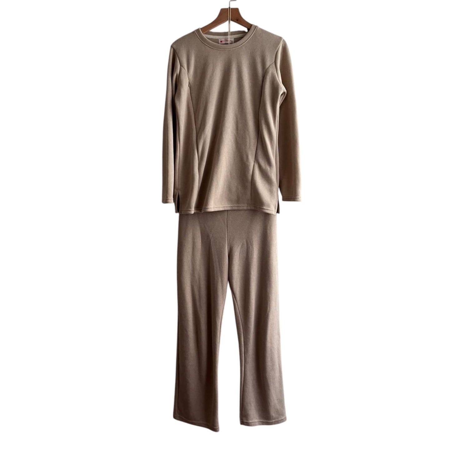 Conjunto pantalón y polera beige - Talla L
