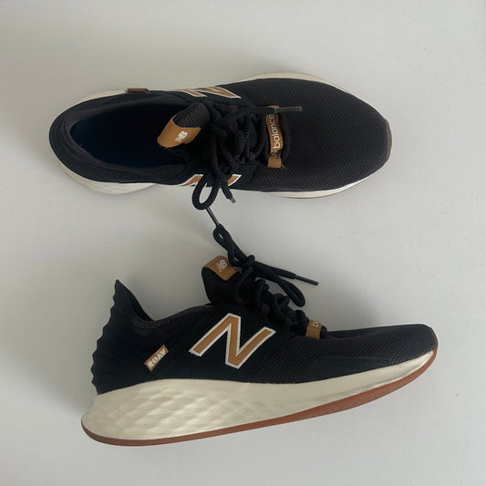 Zapatillas negras New Balance - Talla 40